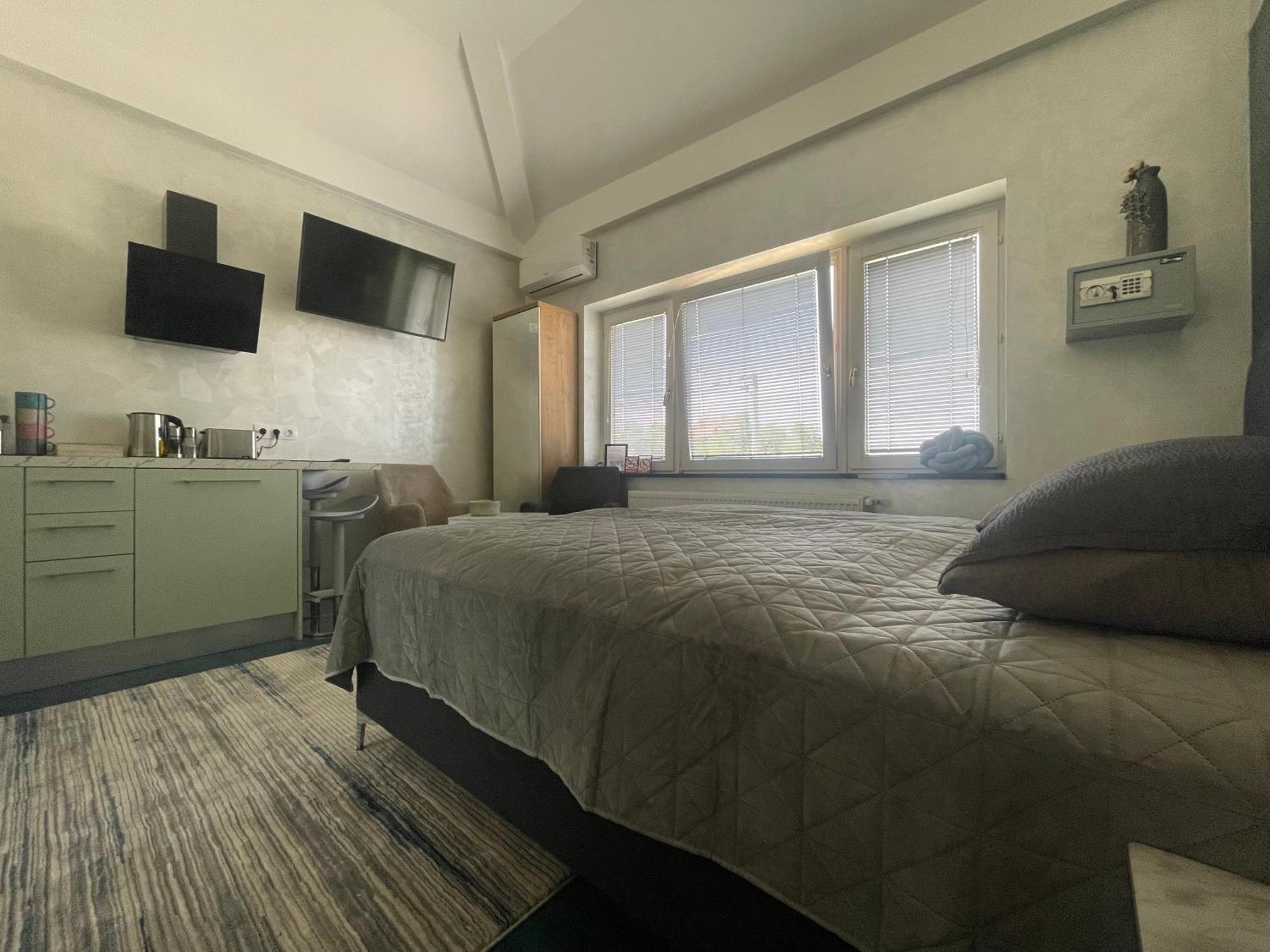 Tona - Miran Apartman - Parking - Samostalna Prijava คาร์โลวัตส์ ภายนอก รูปภาพ